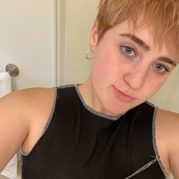 CONTRAST STITCH RACER CROP TOP - Picture 4 of 6